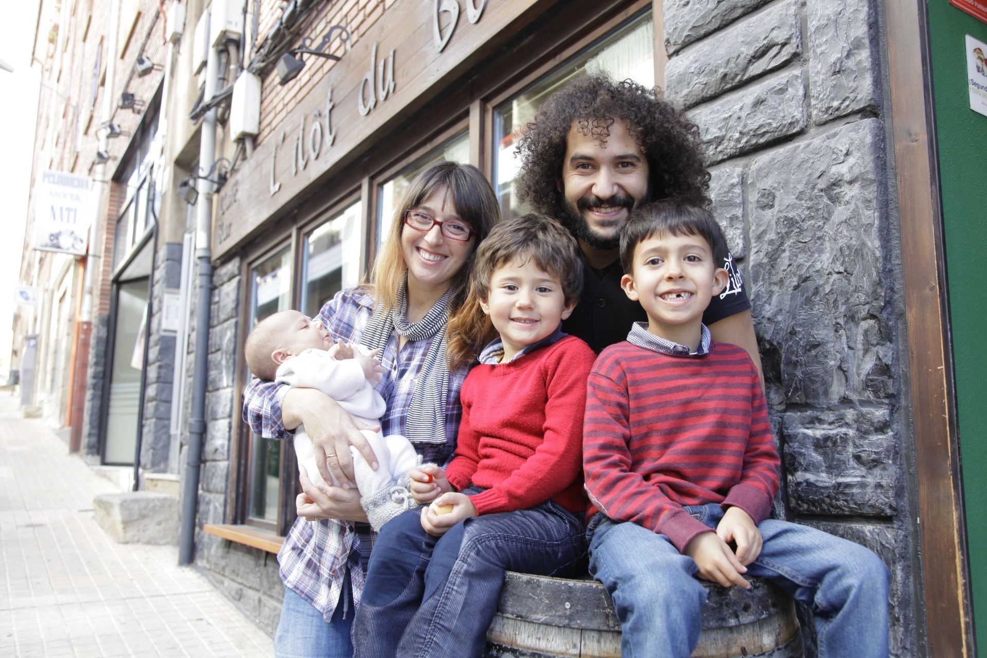 Nano y Silvia con su familia al completo